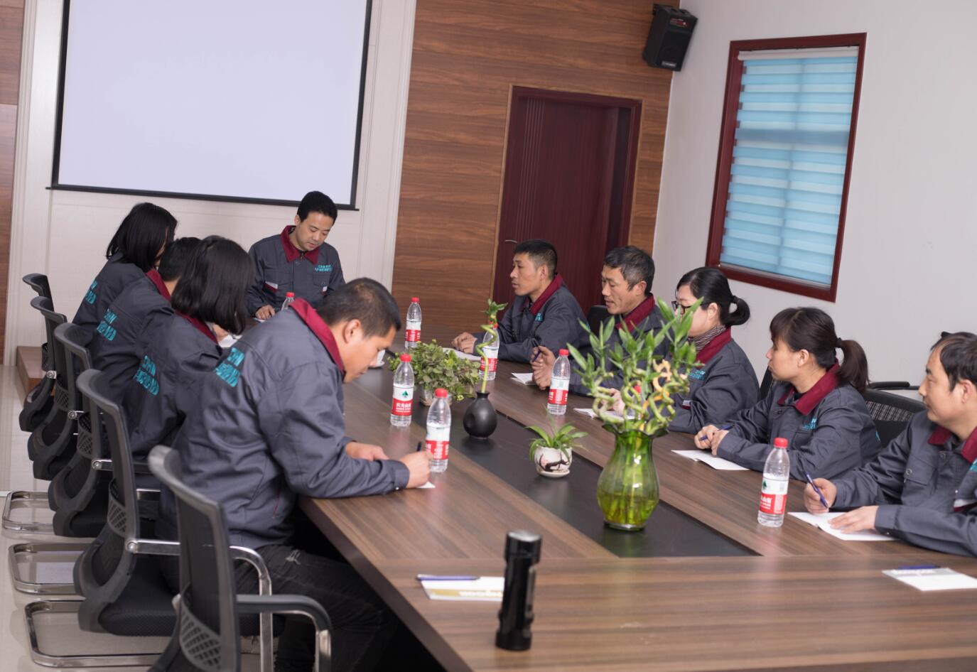 <a href=http://m.worldwdculturemuseum.com/xjjt/ target=_blank class=infotextkey>橡膠接頭</a>實(shí)心纏繞