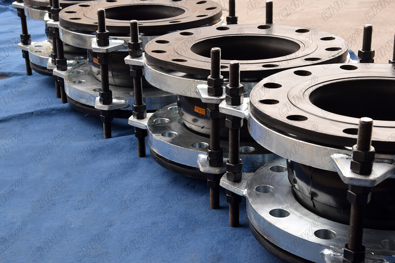 大翻邊限位裝置<a href=http://m.worldwdculturemuseum.com/xjjt/ target=_blank class=infotextkey>橡膠軟接頭</a> PN4.0MPa大翻邊限位裝置<a href=http://m.worldwdculturemuseum.com/xjjt/ target=_blank class=infotextkey>橡膠軟接頭</a>