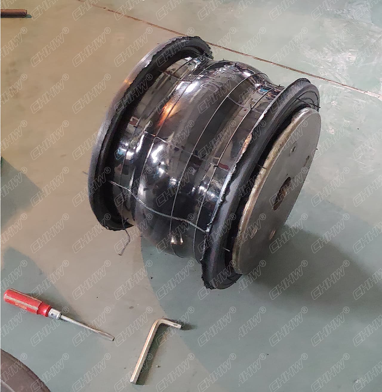 <a href=http://m.worldwdculturemuseum.com/xjjt/ target=_blank class=infotextkey>橡膠接頭</a>球體成型修剪